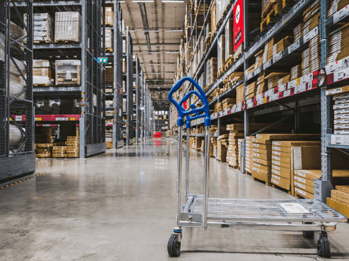 La conception et l'aménagement optimisés des entrepôts IKEA