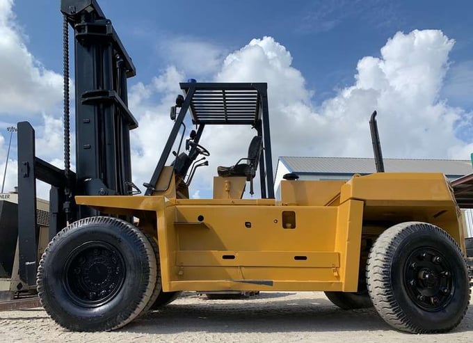Chariot élévateur Caterpillar DP150