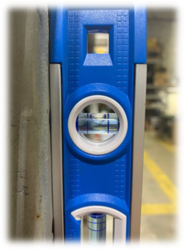 Checking_Rack_Plumbness