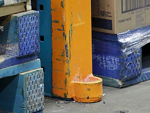 DAMO GUARD pallet rack upright protector close up