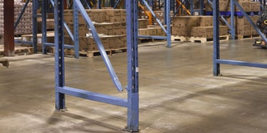 Les 7 avantages de réparer les palettiers d’entrepôt endommagés