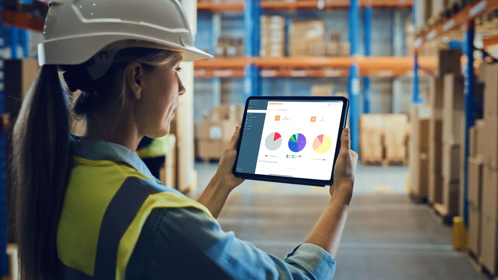 Inspection de palettiers d'entrepôt avec ipad