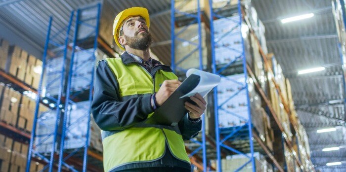 MR_Inspector_Looking_Up